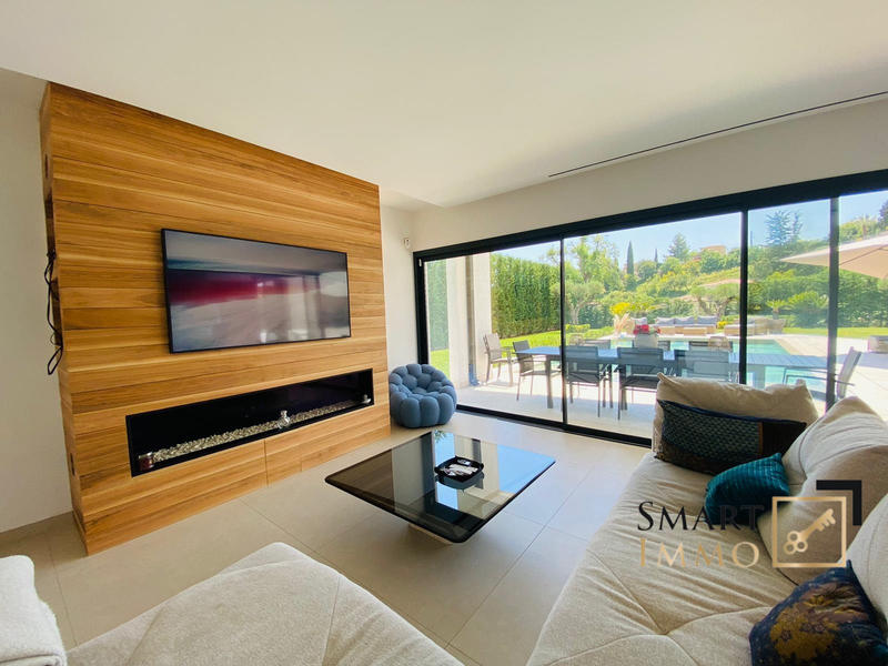 Villa - 230 m² - 6 pièces