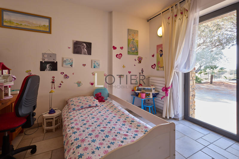 Villa - 320 m² - 8 pièces