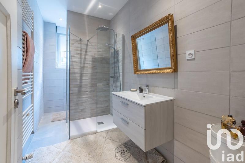 Appartement - 94 m² - 4 pièces