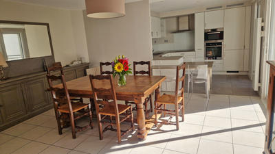 Appartement - 128 m² - 5 pièces