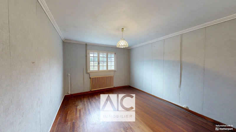 Maison - 102 m² - 5 pièces