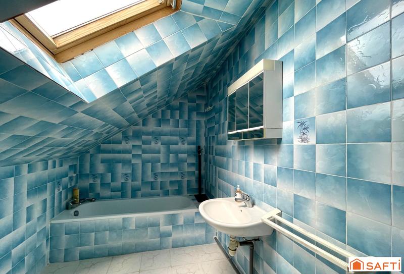 Maison - 168 m² - 8 pièces