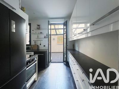 Appartement - 80 m² - 3 pièces