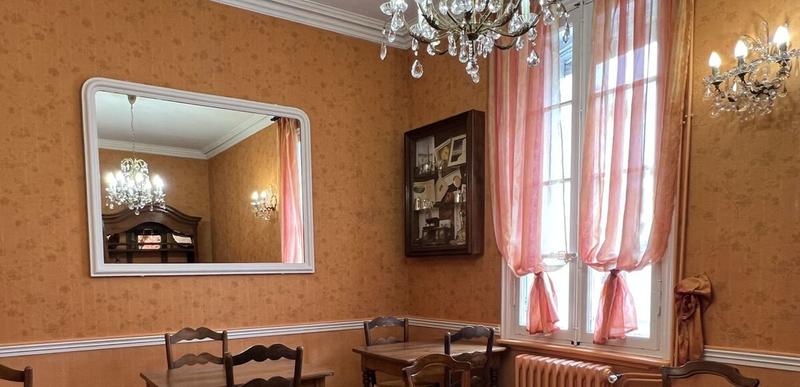 Immeuble - 1 340 m² - 21 pièces