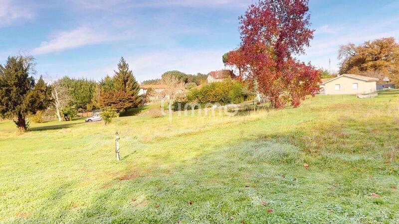 Terrain constructible - 1 230 m²