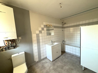 Appartement - 77 m² - 3 pièces