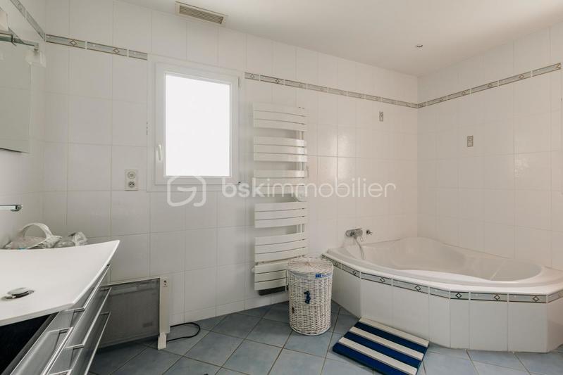 Maison - 164 m² - 6 pièces