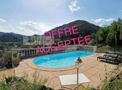 Maison - 133 m² - 6 pièces