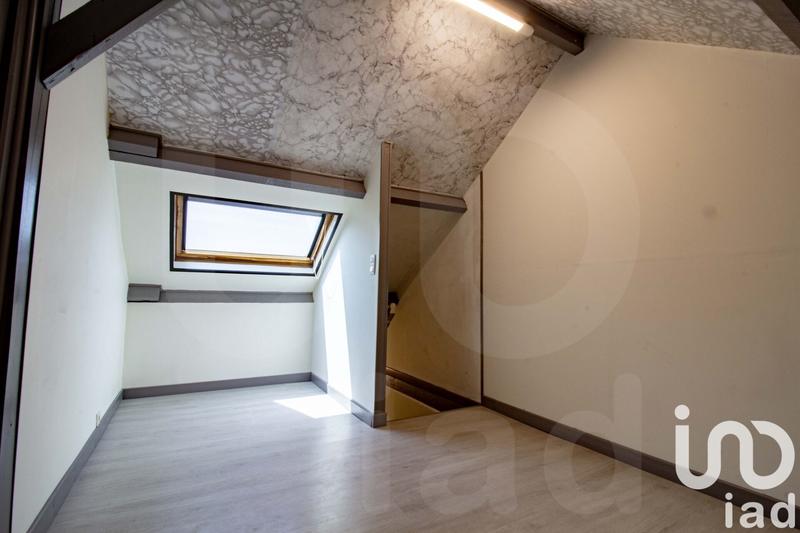 Maison - 163 m² - 9 pièces