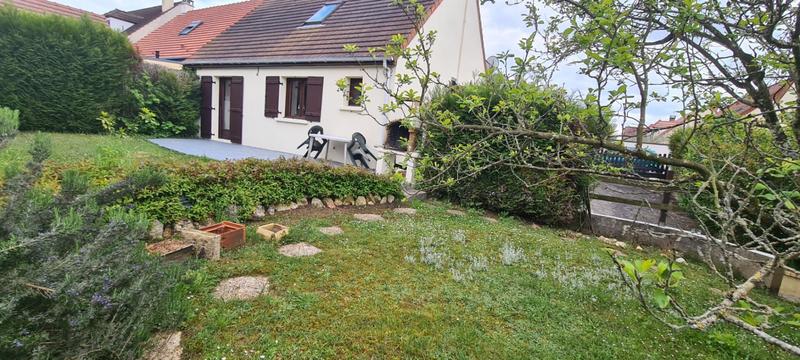 Maison - 96 m² - 6 pièces