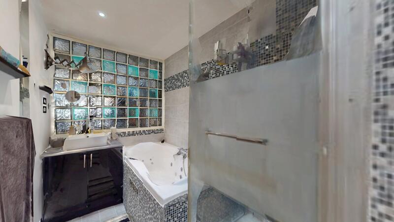 Loft - 72 m² - 2 pièces