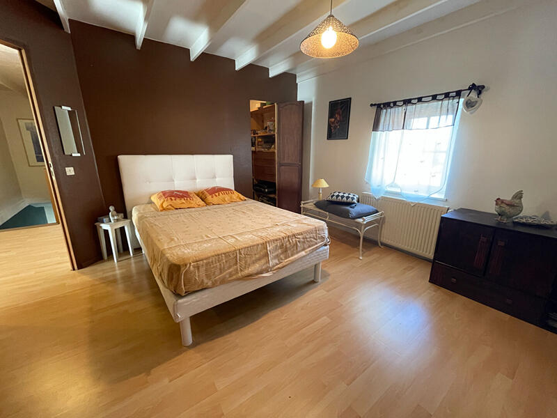 Maison - 178 m² - 6 pièces