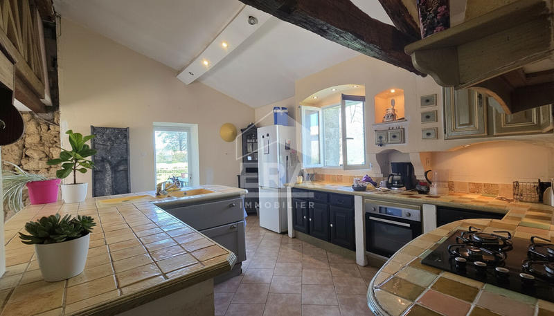 Maison - 110 m² - 4 pièces