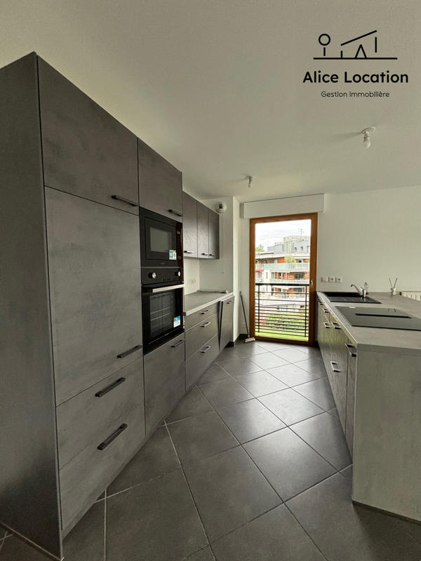 Appartement - 85 m² - 4 pièces