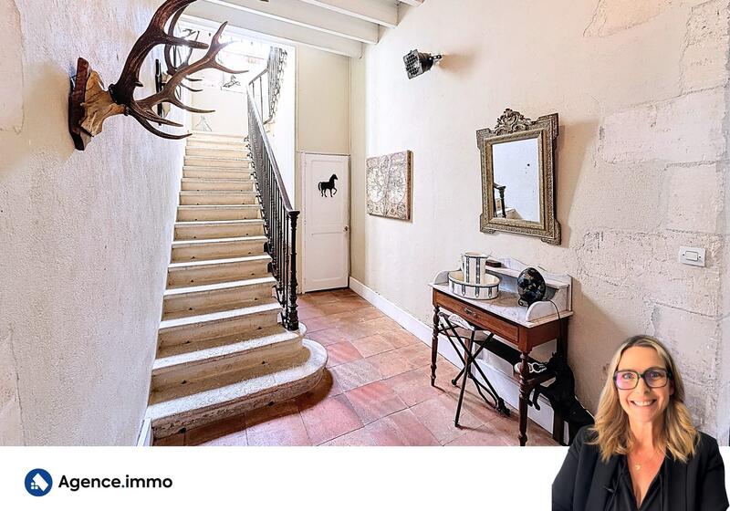 Maison - 322 m² - 10 pièces