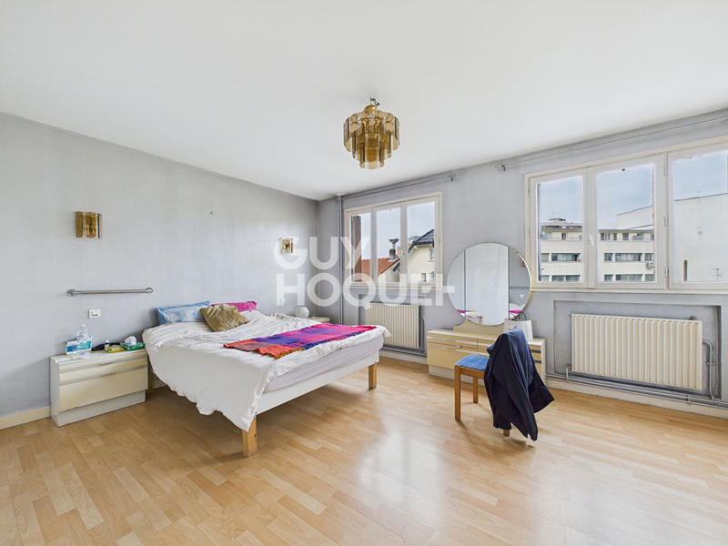 Immeuble - 12 pièces