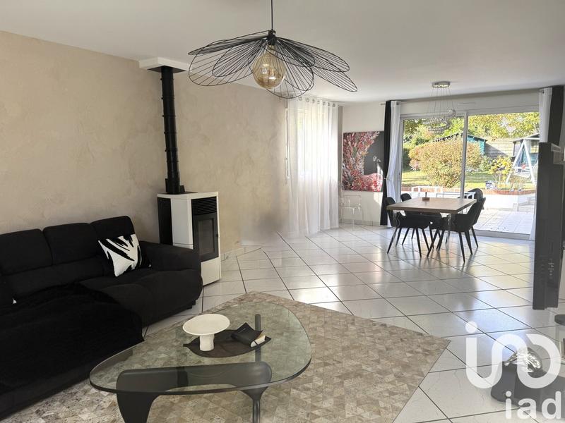 Maison - 195 m² - 8 pièces