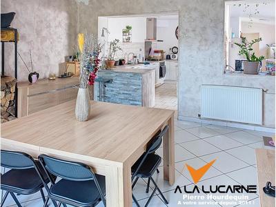 Maison - 93 m² - 5 pièces