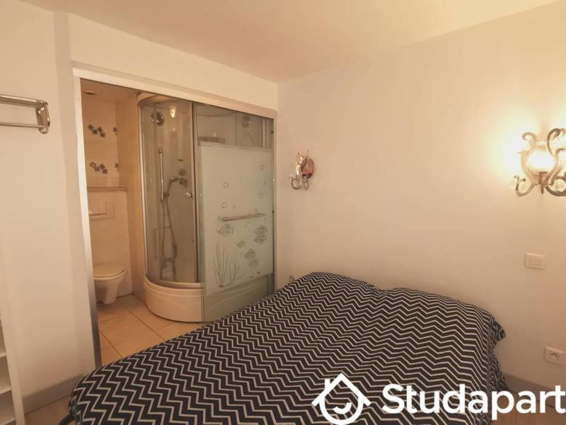 Chambre - 12 m² - 1 pièce