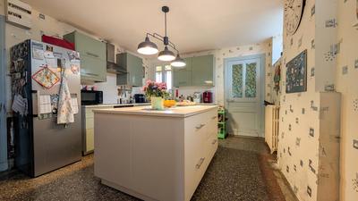 Maison - 151 m² - 7 pièces