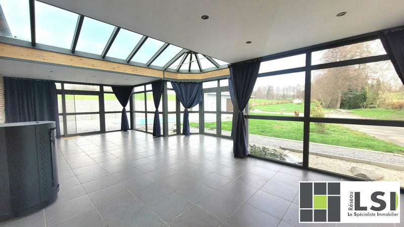 Maison - 245 m² - 8 pièces