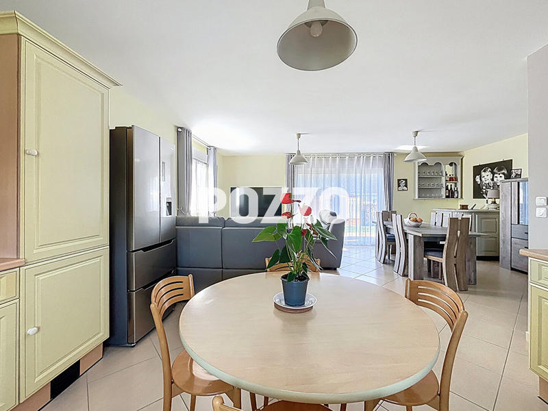 Maison - 95 m² - 5 pièces