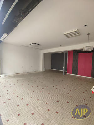 Local commercial - 110 m²