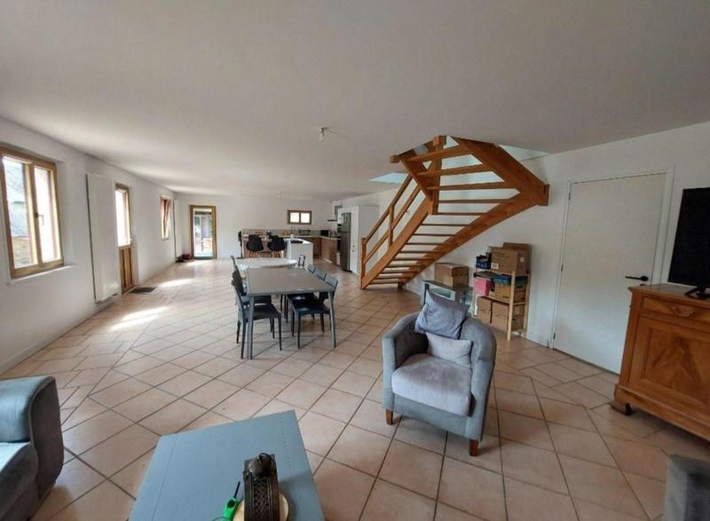 Maison - 156 m² - 7 pièces