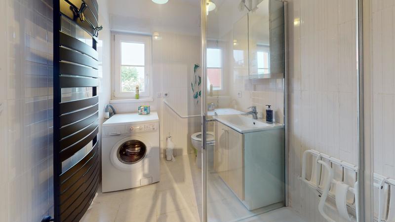 Maison chambre d'hôtes - 165 m² - 8 pièces