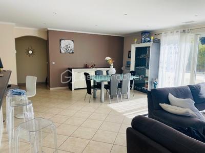 Maison traditionnelle - 105 m² - 4 pièces