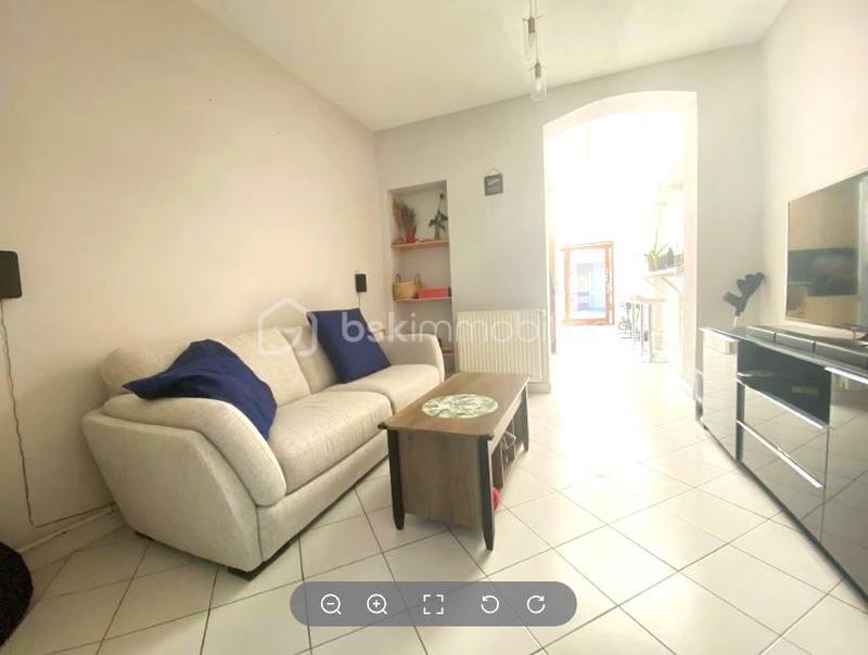 Maison - 83 m² - 6 pièces