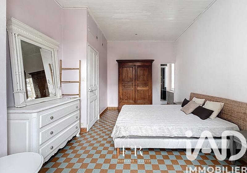 Maison - 226 m² - 6 pièces