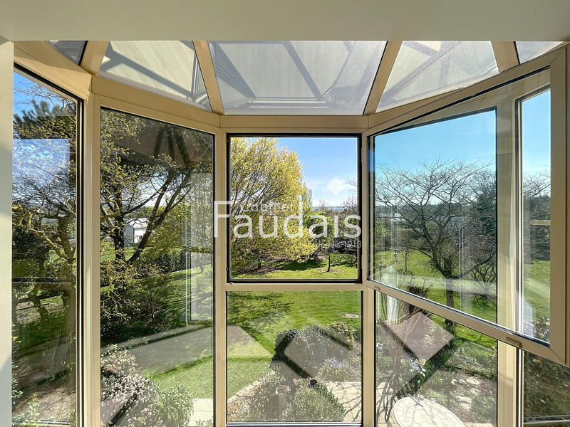 Maison - 171 m² - 6 pièces