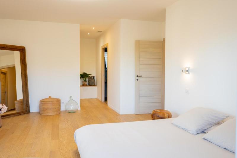 Villa - 231 m² - 6 pièces