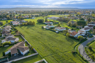 Terrain - 8 494 m²