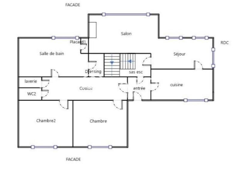 Maison - 220 m² - 7 pièces
