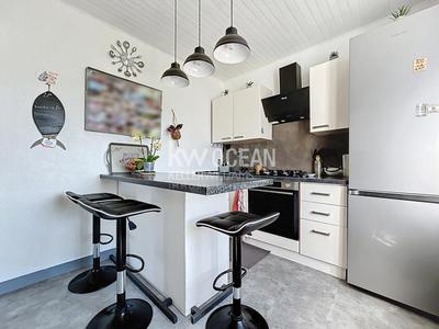 Maison - 79 m² - 6 pièces