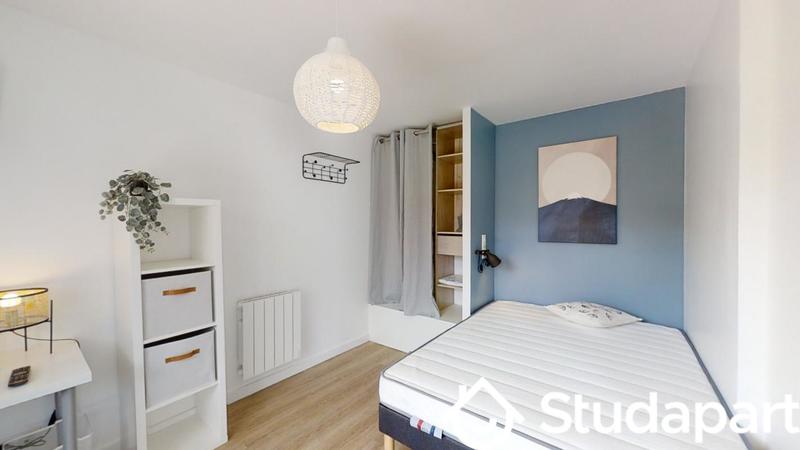 Chambre - 10 m² - 1 pièce