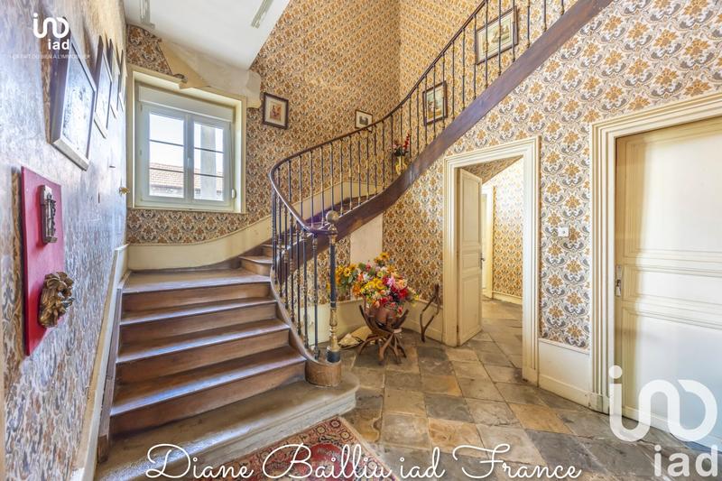 Maison - 545 m² - 12 pièces