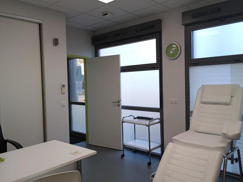 Local d'activité / Entrepôt - 26 m² - 3 pièces