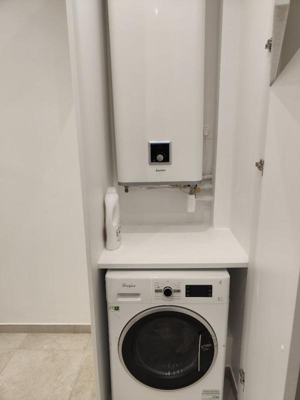 Maison - 80 m² - 8 pièces