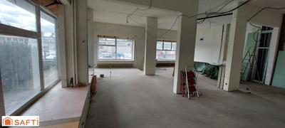 Local commercial - 153 m² - 4 pièces