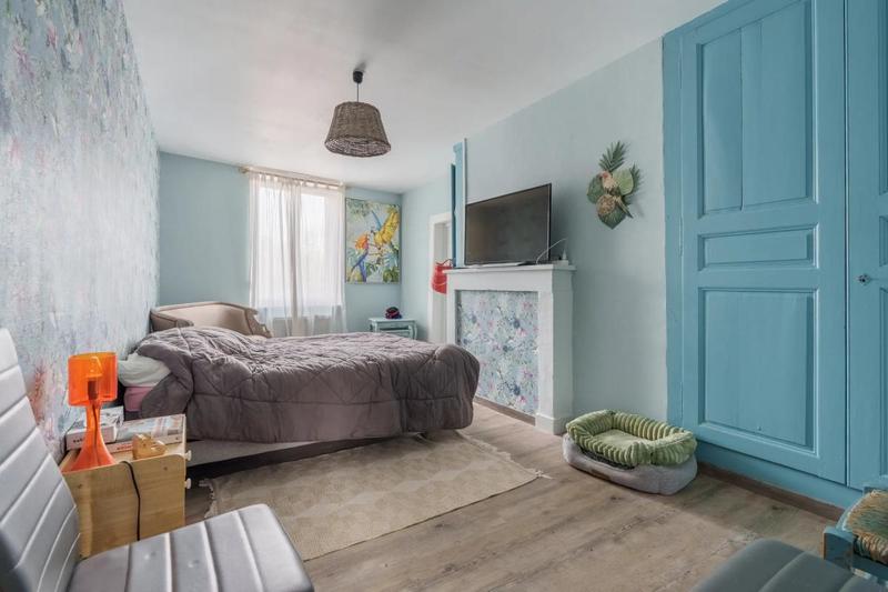 Maison - 274 m² - 7 pièces