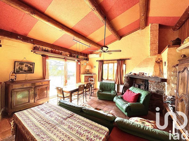 Maison - 232 m² - 8 pièces