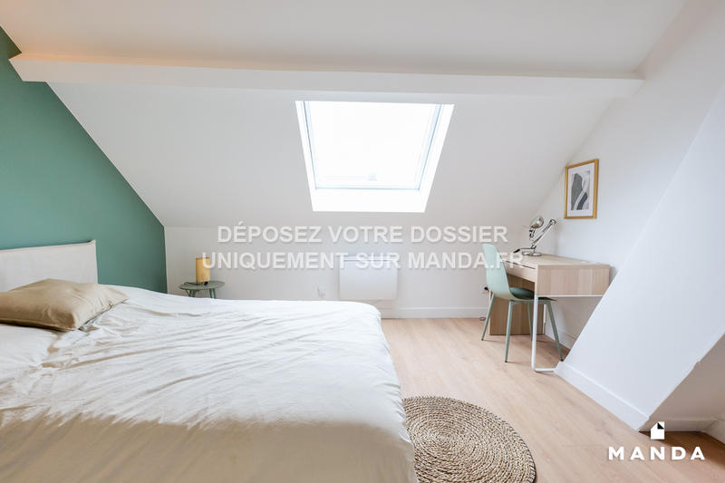 Chambre - 11 m² - 5 pièces