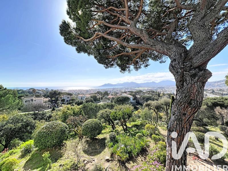 Appartement - 83 m² - 3 pièces