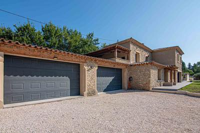 Maison - 288 m² - 7 pièces