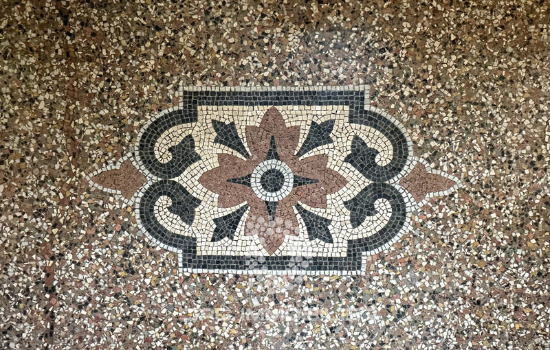 Propriété - 445 m² - 24 pièces