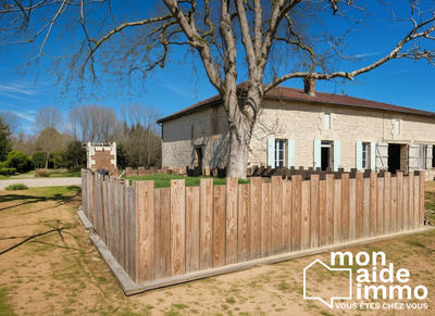 Maison - 460 m² - 8 pièces