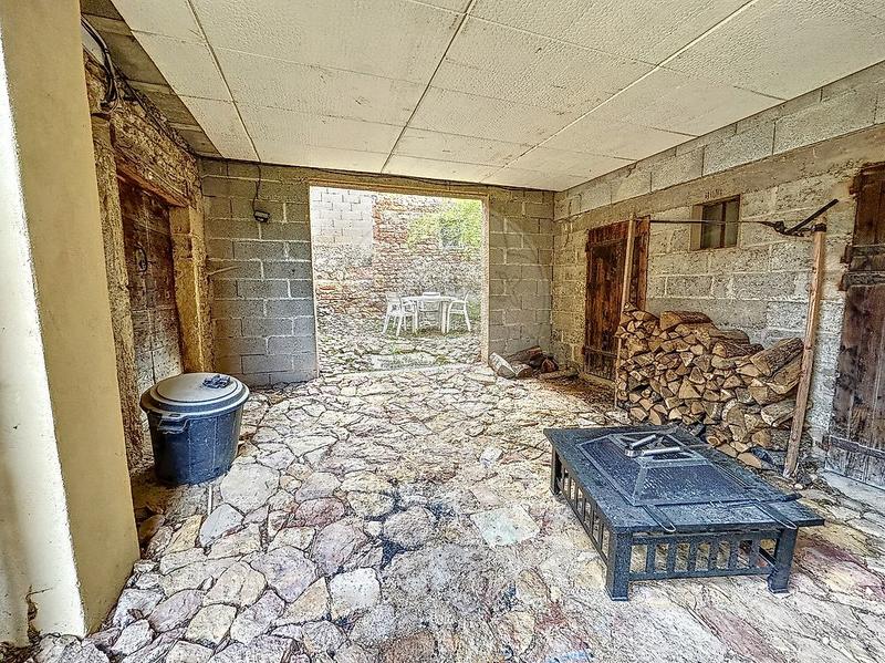 Maison - 223 m² - 7 pièces